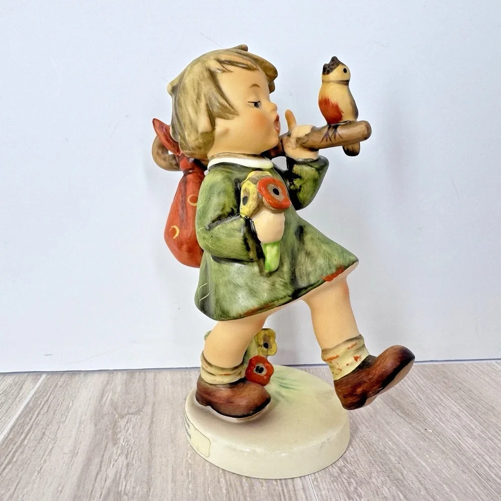 Goebel Hummel Gay Adventure 79 Figurine Boy Bird W Germany Vintage‎